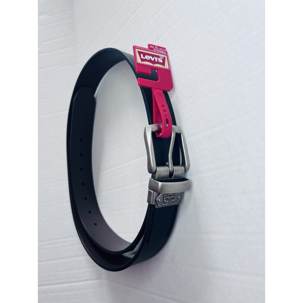 Levi’s Belt Reversible Size 42/44 Black / Brown
